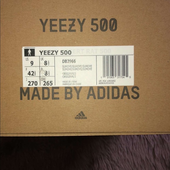 Yeezy’s - Picture 4 of 4